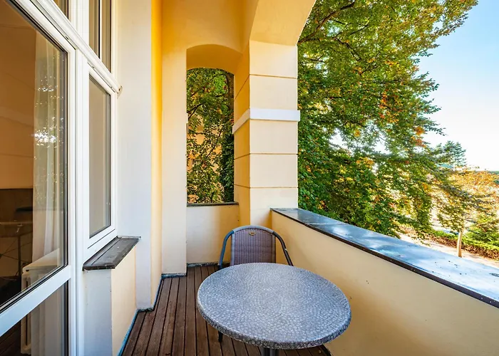 Bed & Breakfast B&B Villa Hotel 4*