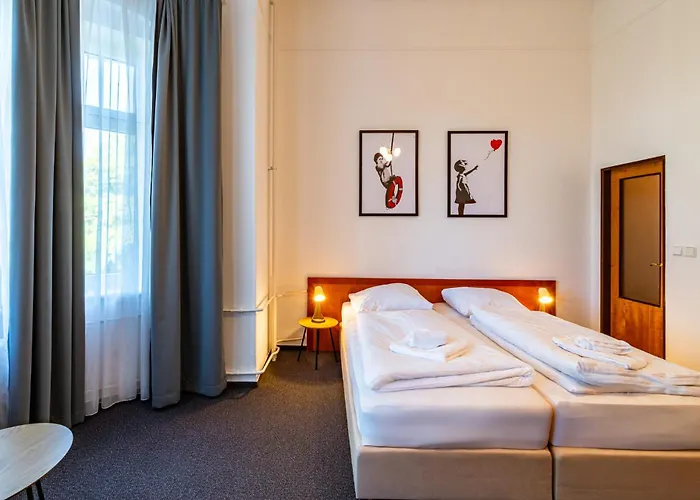 Bed & Breakfast B&B Villa Hotel 4*