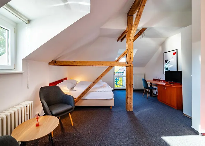 B&B Villa Hotel Bed & Breakfast 4*