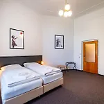 B&B Villa Hotel