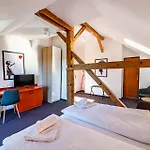 B&B Villa Hotel 3*