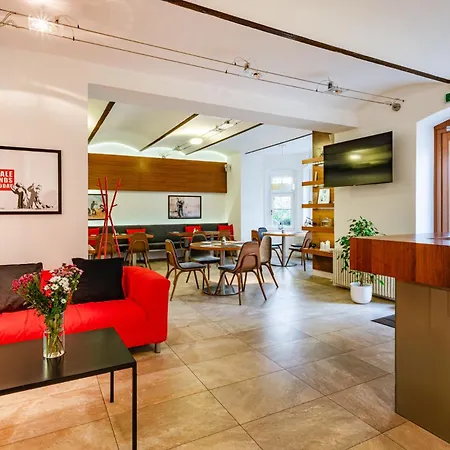 Bed & Breakfast B&B Villa Hotel 3*