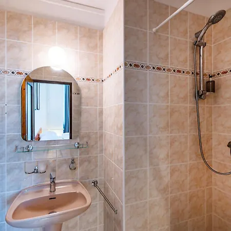 فندق مبيت وإفطار B&B Villa Hotel 3*